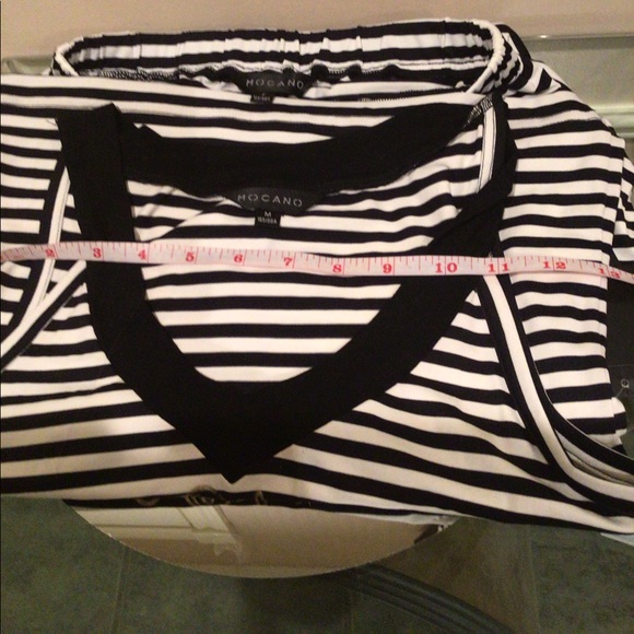 NWT bundled top and biker shorts - Picture 3 of 4